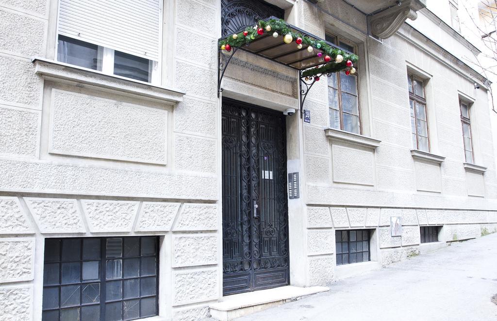 Crown Apartment - Your Royal Stay Belgrade Room photo