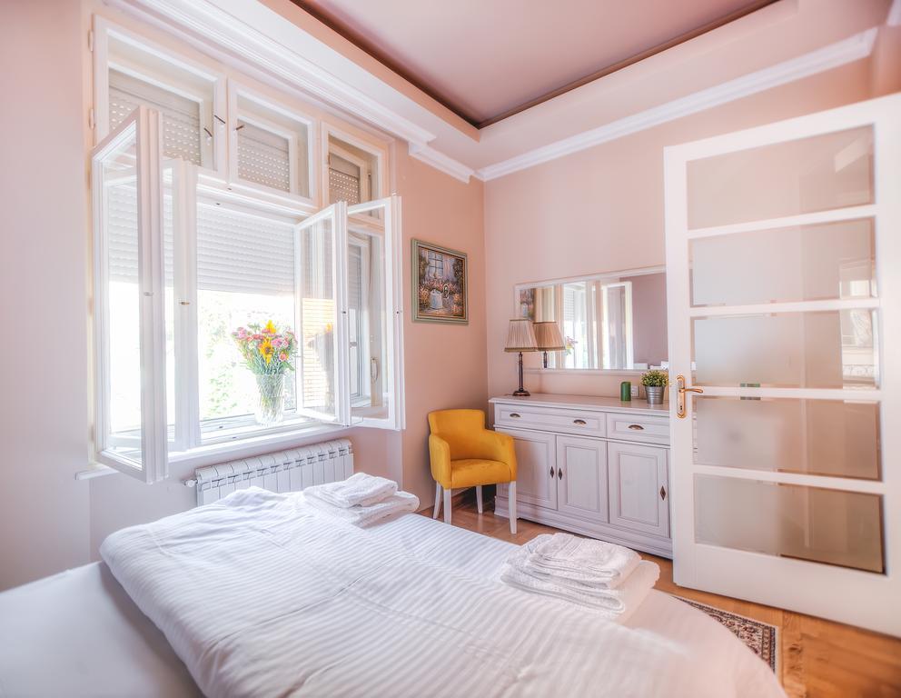 Crown Apartment - Your Royal Stay Belgrade Exterior photo