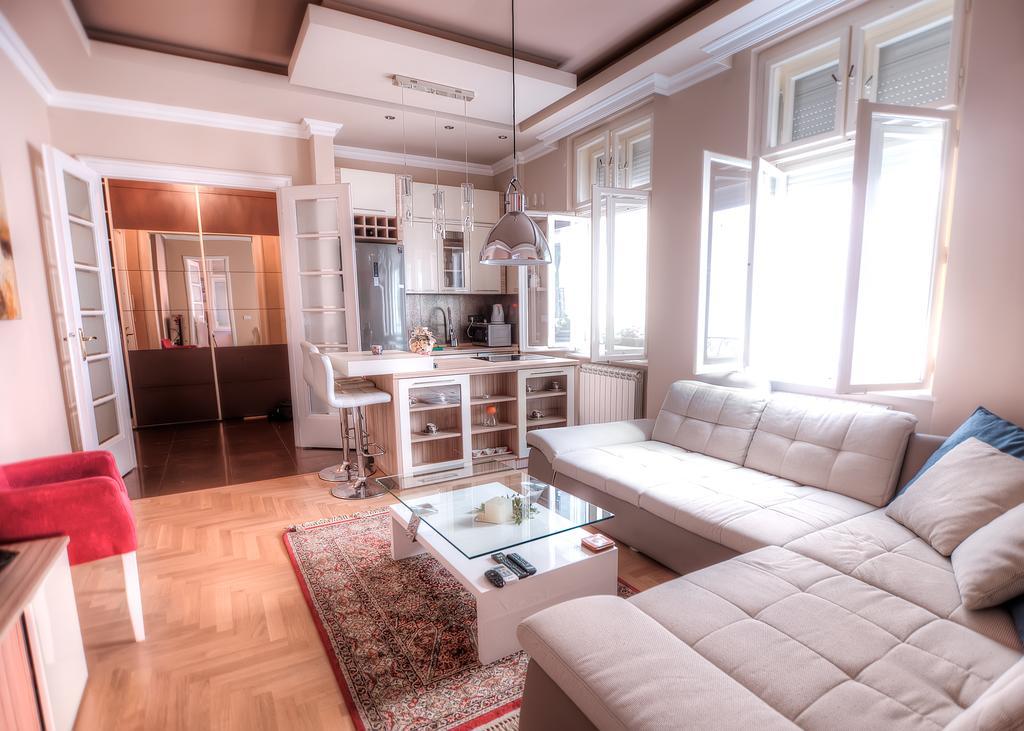Crown Apartment - Your Royal Stay Belgrade Exterior photo